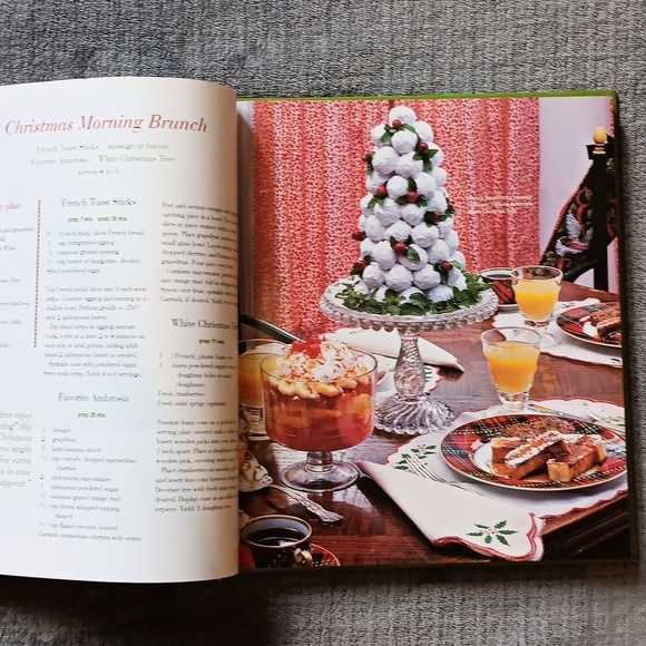 Christmas Cookbook Southern Living Holiday Recipes Country Cabin Farmhouse - Picture 7 of 11